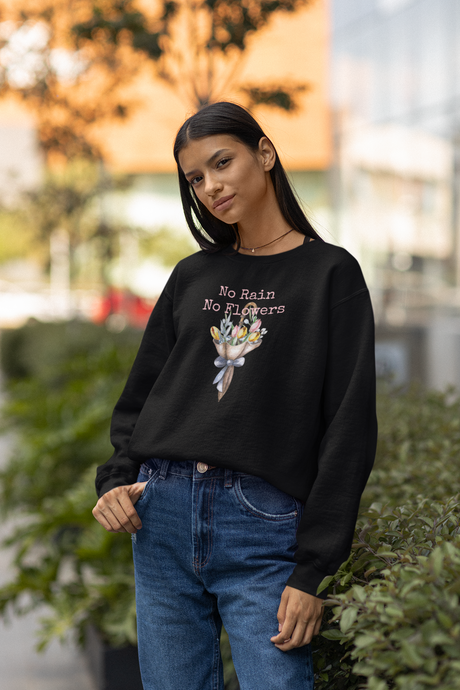 Discover our women's relaxed fit sweatshirt featuring the inspiring slogan 